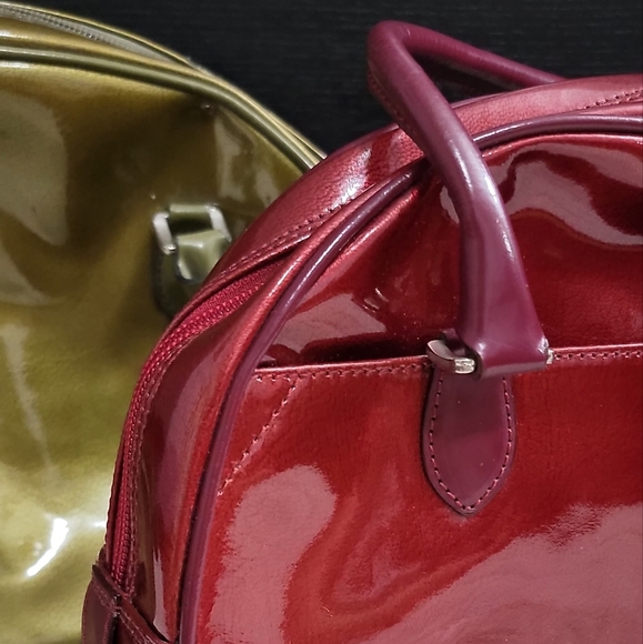 Two Browns Italy Patent Shoulder Bag - Picture 4 of 16